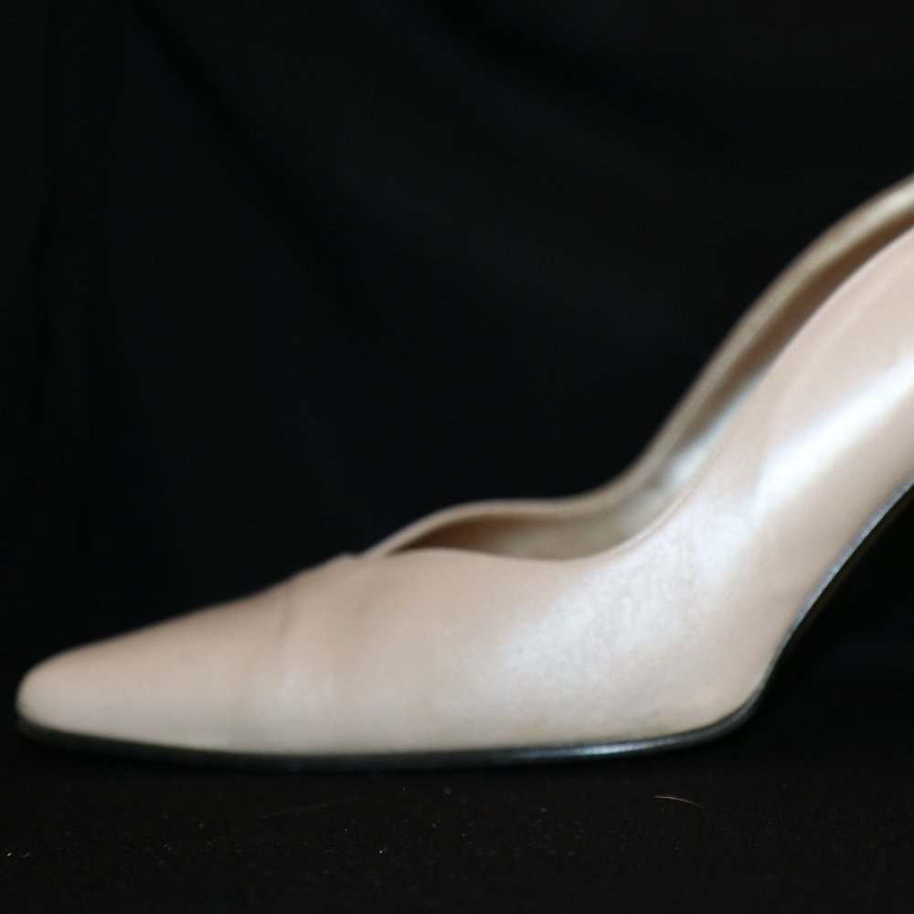 ARNOLD CHURGUN PUMPS SIZE 9 USED CHAMPAGNE - Picture 9 of 10